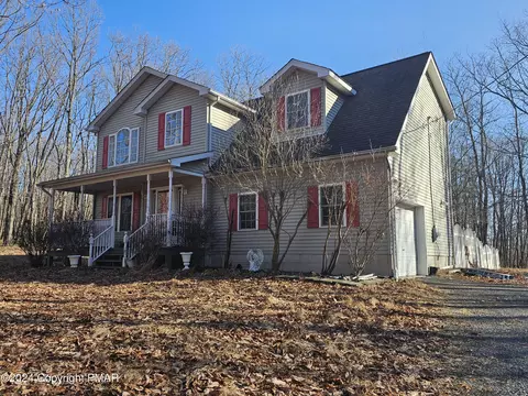 224 Shenandoah Trl, Effort, PA 18330