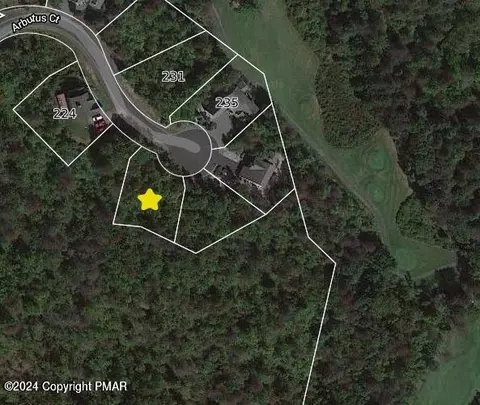 206 Arbutus Ct, Pocono Lake, PA 18346