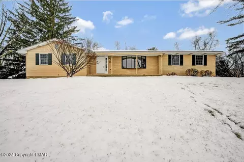 365 S Easton Belmont Pike Pike, Saylorsburg, PA 18353