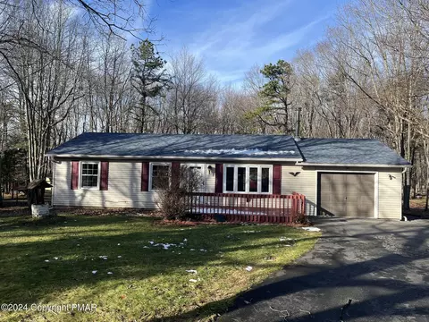 151 Crescent Way, Albrightsville, PA 18210