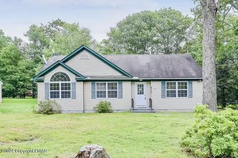 6113 Horatio Rd, Tobyhanna, PA 18466