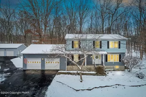 2256 Campanile Ct, East Stroudsburg, PA 18301