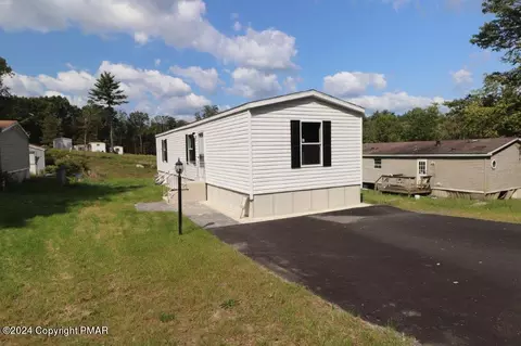 4003 Mountain Vista Rd, Stroudsburg, PA 18360