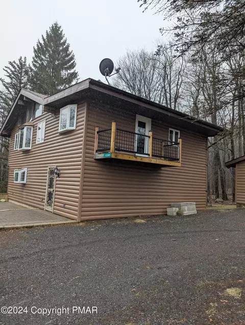1250 Gallagher Rd, Tobyhanna, PA 18466