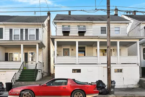 322 E Bertsch St, Lansford, PA 18232