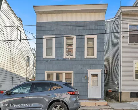505 W Arch St, Pottsville, PA 17901