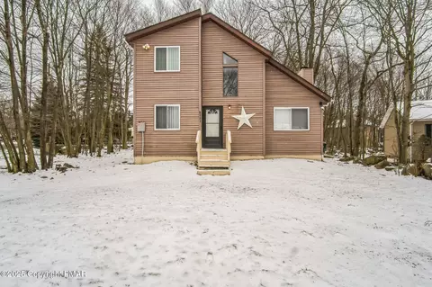 9183 Buttonwood Ct, Tobyhanna, PA 18466