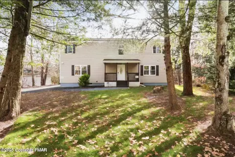427 Alter Ave, Pocono Summit, PA 18346