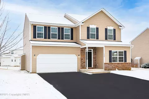 5464 Sunflower Ln, Allentown, PA 18104