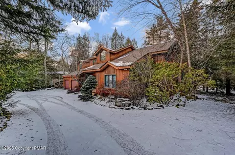 205 Tanglewood Dr, Pocono Pines, PA 18350