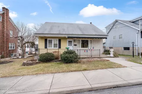 505 Pennsylvania Ave, Roseto, PA 18013