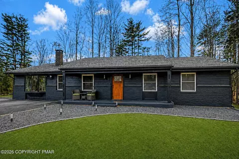 111 Elm Dr, Blakeslee, PA 18610