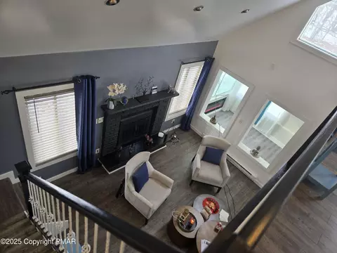 1113 Steele Cir, Bushkill, PA 18324 photo 6