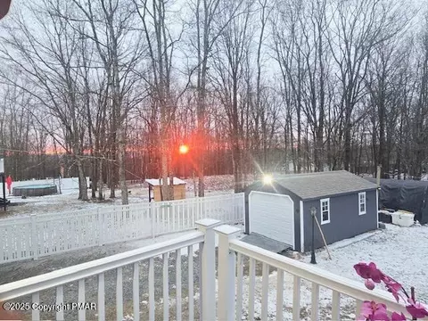1113 Steele Cir, Bushkill, PA 18324 photo 32