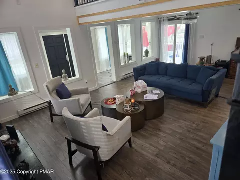 1113 Steele Cir, Bushkill, PA 18324 photo 7