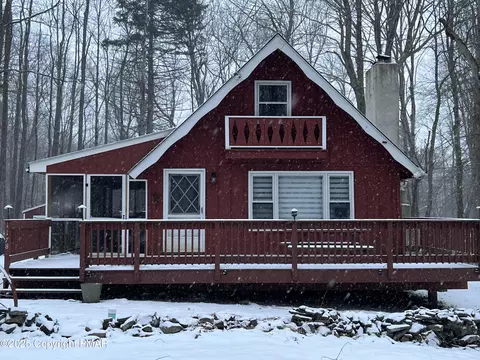 1178 Kinta Cir, Pocono Lake, PA 18347