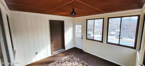 5905 Decker Rd, Bushkill, PA 18324 photo 5