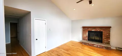 5905 Decker Rd, Bushkill, PA 18324 photo 11
