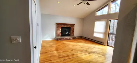 5905 Decker Rd, Bushkill, PA 18324 photo 9