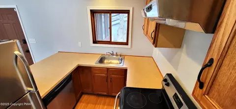 5905 Decker Rd, Bushkill, PA 18324 photo 8