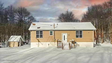 147 Mountain Rd, Albrightsville, PA 18210