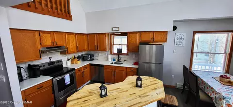 154 Dunchurch Dr, Bushkill, PA 18324 photo 12
