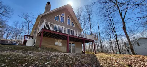 154 Dunchurch Dr, Bushkill, PA 18324 photo 3