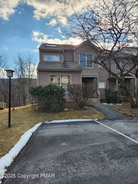 305 Northslope Ii Rd, East Stroudsburg, PA 18302