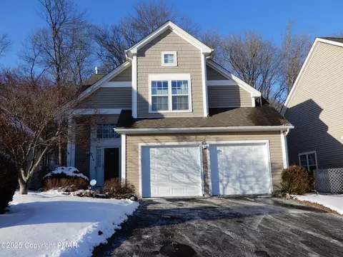 214 Aspen Cmns, East Stroudsburg, PA 18302