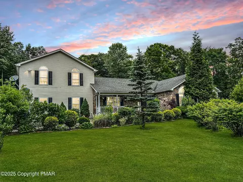 421 Tranquility Ct, Long Pond, PA 18334