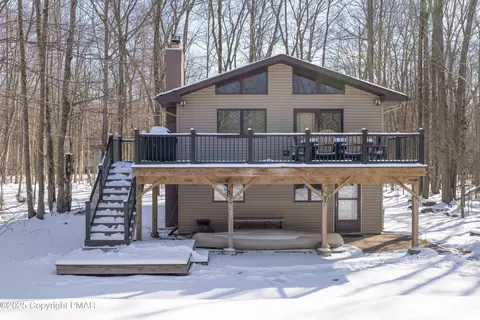 228 Partridge Dr, Pocono Lake, PA 18347