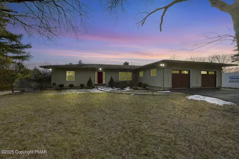 6114 Franklin Hill Rd, East Stroudsburg, PA 18301