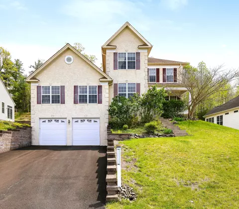 3185 Pine Valley Way, East Stroudsburg, PA 18302