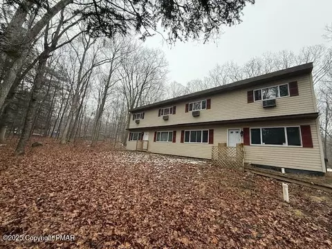 216-218 Sellersville Dr, East Stroudsburg, PA 18302