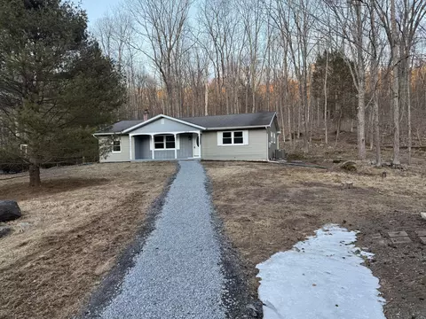 237 Canal Rd, East Stroudsburg, PA 18302