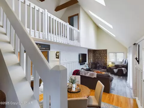 113 Thornwood Ter, Lake Ariel, PA 18436