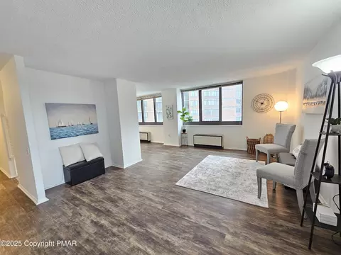1420 Locust St, Philadelphia, PA 19102