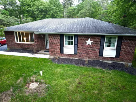 158 Azalea Dr, Albrightsville, PA 18210