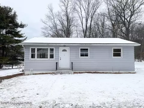 152 Burton Rd, Cresco, PA 18326
