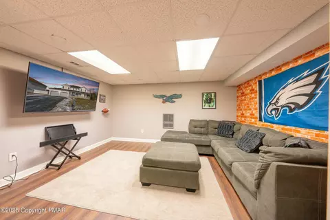 346 E Center St, Wind Gap, PA 18091 photo 43