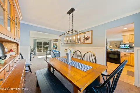 346 E Center St, Wind Gap, PA 18091 photo 15