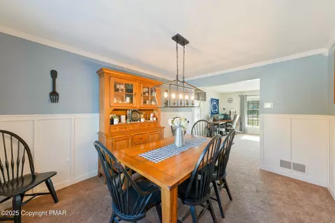 346 E Center St, Wind Gap, PA 18091 photo 14