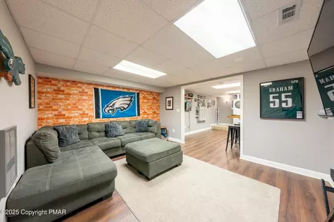346 E Center St, Wind Gap, PA 18091 photo 44