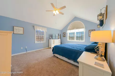 346 E Center St, Wind Gap, PA 18091 photo 27