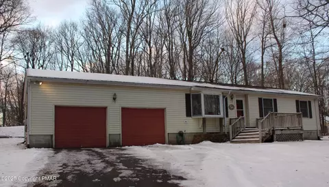 3270 Trafalgar Ave, East Stroudsburg, PA 18302