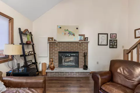 226 Robin Ct, Bushkill, PA 18324 photo 13