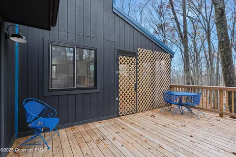 226 Robin Ct, Bushkill, PA 18324 photo 24
