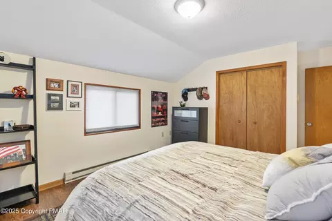 226 Robin Ct, Bushkill, PA 18324 photo 17