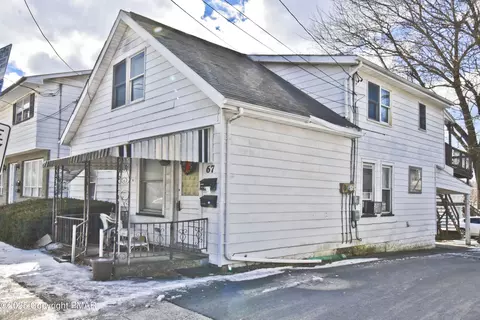 67 N 10th St, Stroudsburg, PA 18360