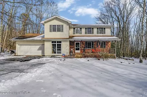 654 Shane Dr, Effort, PA 18330